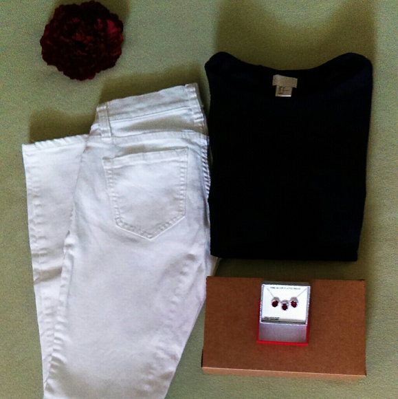 H&M Tops - ⚡SALE⚡Women's H&M peplum top